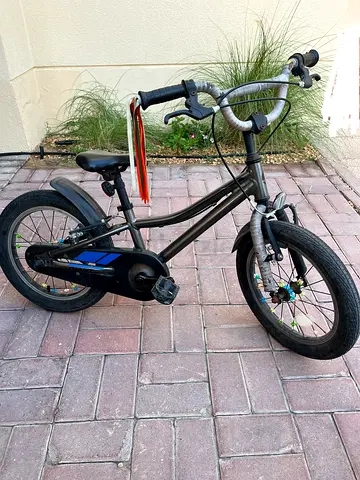 Giant UK made kids bicycle -16inch