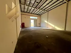 Warehouse for rent in Al Sajaa, Sharjah, with an area of 1,700 sq. ft. at a special price.Now availa