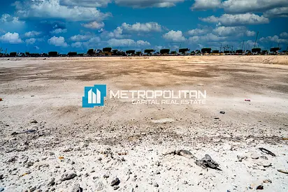 Massive Plot | Prime Location| Great Investment