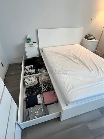 IKEA Queen-size malm bed frame with Ikea mattress