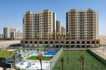 Pool View I Well Maintained I With Cheque Options