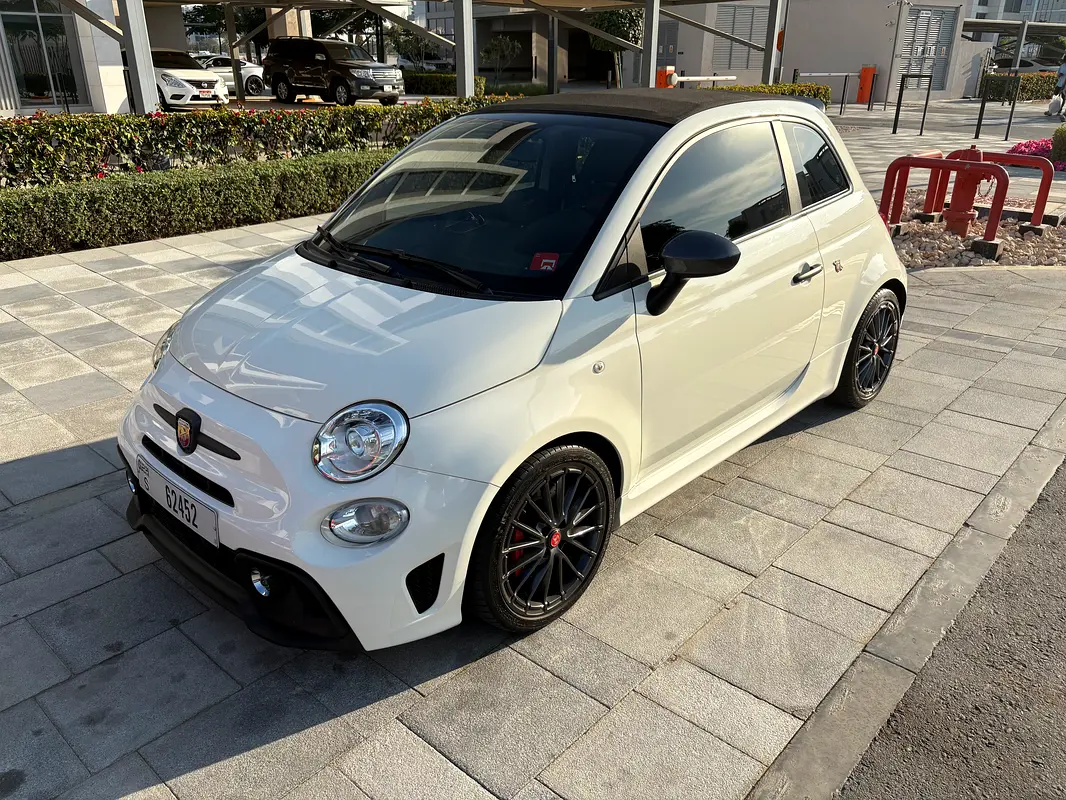 Abarth 595 2022 — photo 1 of 6