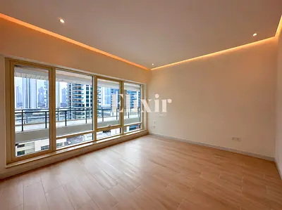Vacant | Fully renovated | Marina View