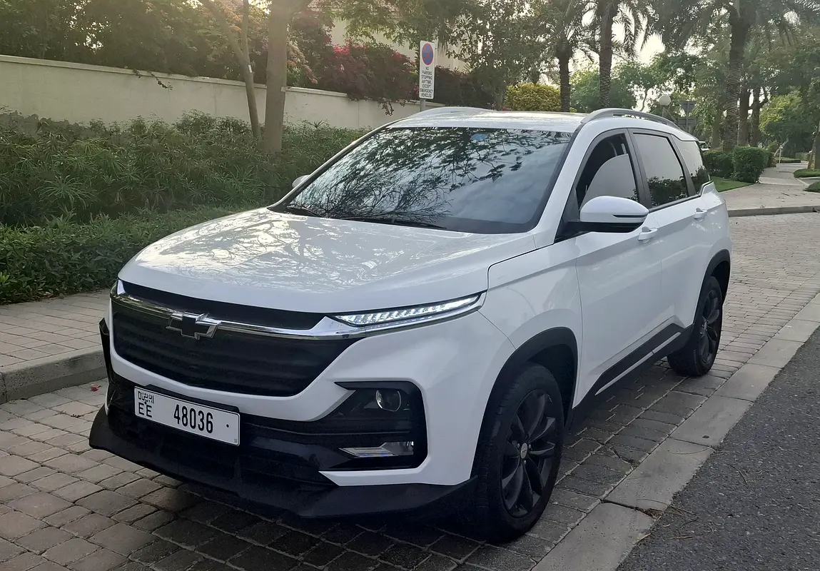 Chevrolet Captiva 2024 — photo 1 of 19