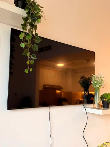 55 Samsung Smart LED TV - Excellent Condition