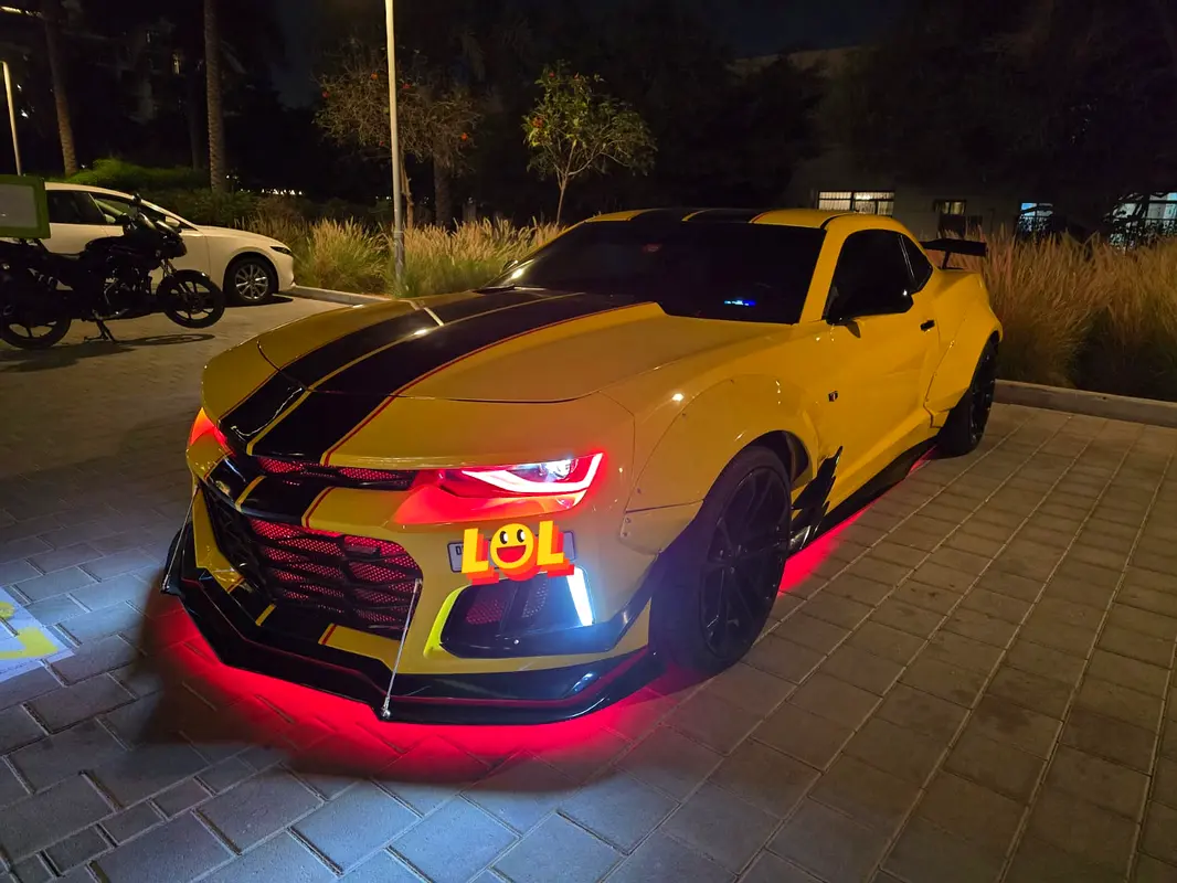 Chevrolet Camaro 2012 — photo 1 of 9