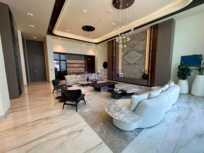 Spacious Penthouse| Luxury Living| High-end