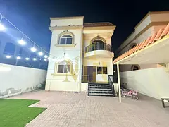 A distinctive villa for sale in Rawda 2, on a street and alley, in a strategic location near Sheikh