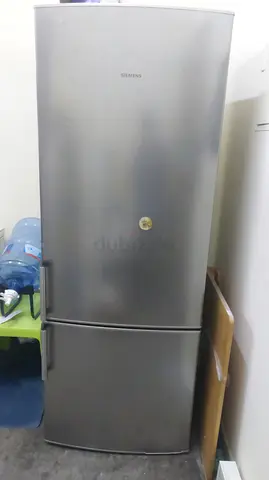 Siemens Silver Bottom-Freezer Refrigerator - Good Condition