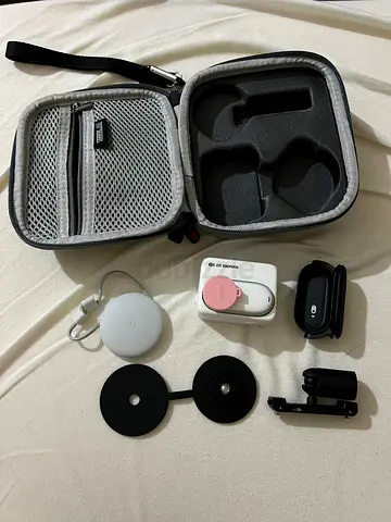 Insta360 GO 3S 128GB, 4K VideoTouch, 12MP ActionCamera