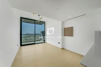 Ready to Move In | Mid Floor | Negotiable Price