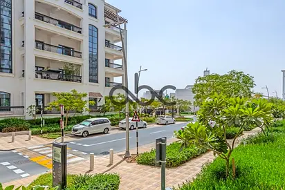 إطلالة مدينة رائعة | جاهزة للسكن | الدفع على 4 دفعات