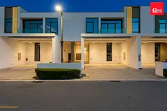 Quiet Location | Curtains &amp; Kitchen Appliances