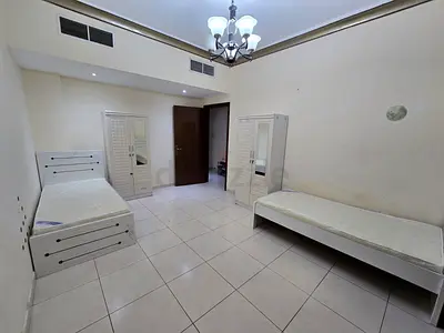 Professionals Bedspace with only 4 persons in 2 rooms in 1 BHK flat