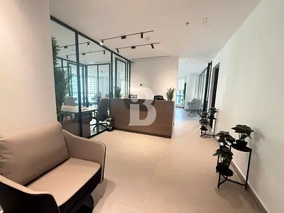 TURN-KEY | VACANT | STUNNING VIEWS | 5 MIN TO METRO