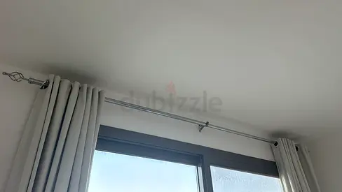 Light grey blackout curtains with metal rod - set of 2 panels