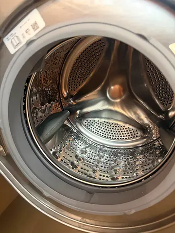 LG WASHING MACHINE WITH DRYER 8kg