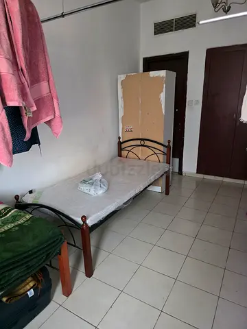 ENGLAND X CLUSTER BED SPACE