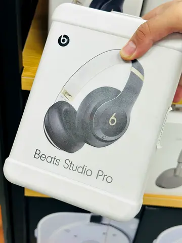 Beats Studio Pro Wireless Headphones - Box Packed