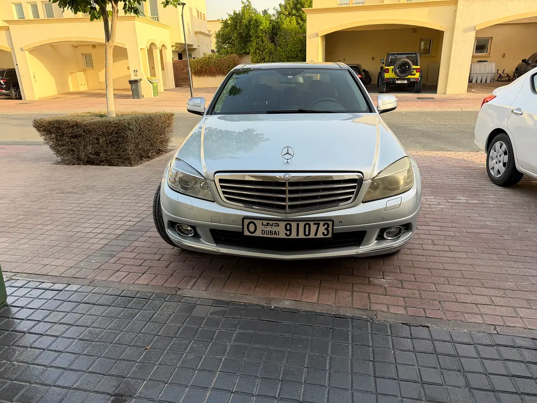 Mercedes-Benz C-Class 2008 — photo 1 of 9