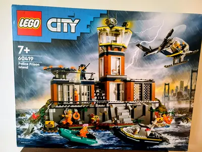 60419 - LEGO® City Police Prison Island (980 pcs)