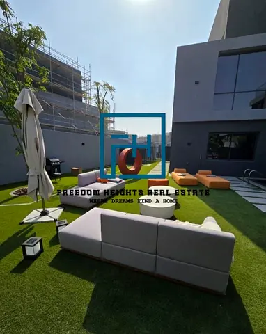 فيلا مميزة للغاية مكونة من 5 غرف نوم مع مصعد خاص | أزاليا، مسار – الشارقة