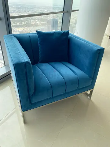 BEAUTIFUL DARK BLUE ARM CHAIR