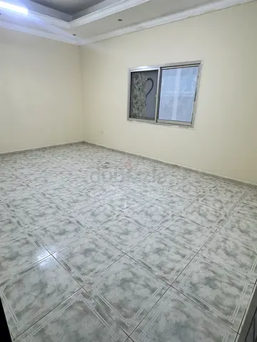 Room For Rent In Al Qouz 1