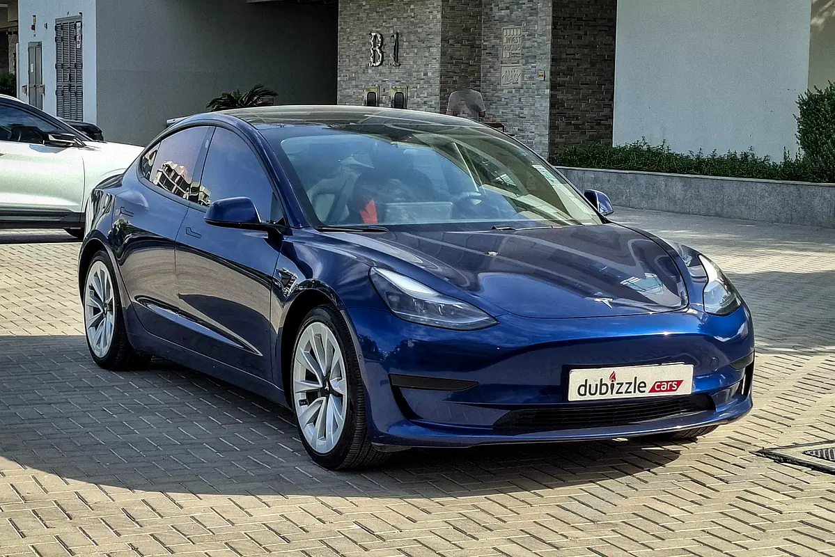 Tesla Model 3 2021 — photo 1 of 15