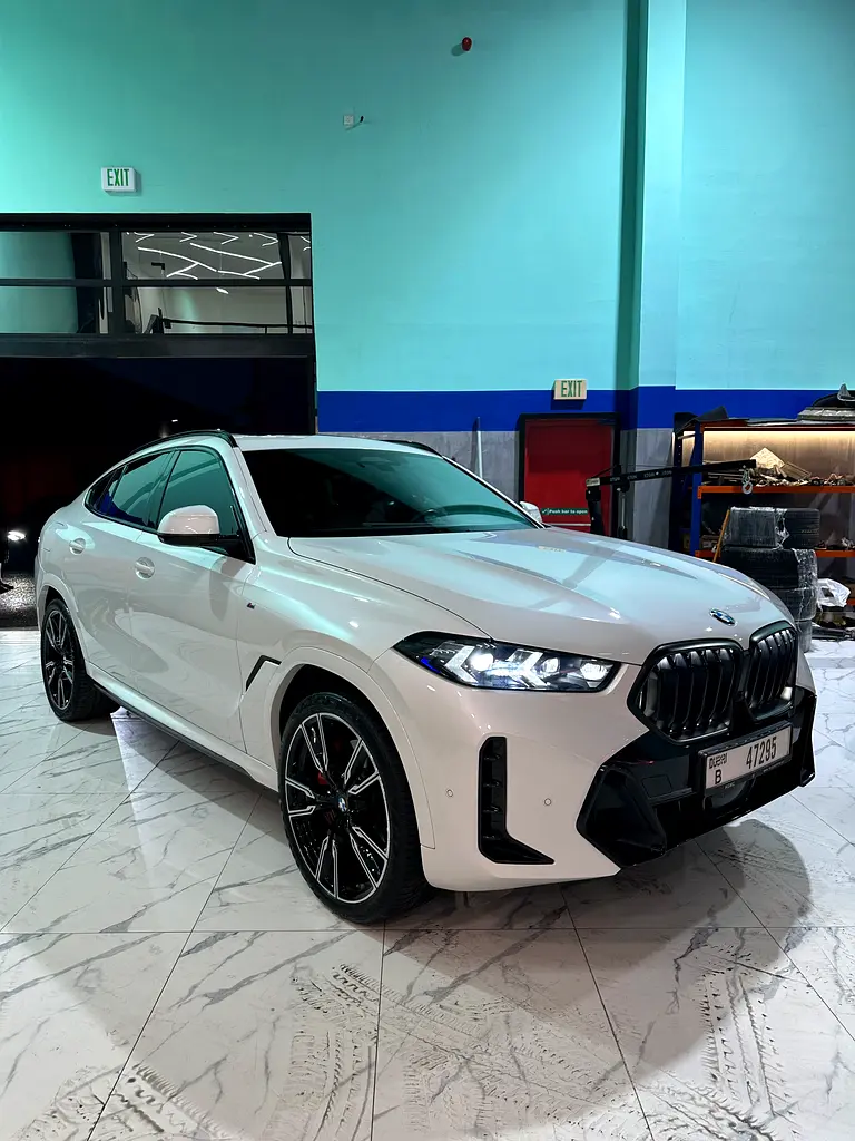 BMW X6 2024 — photo 1 of 10