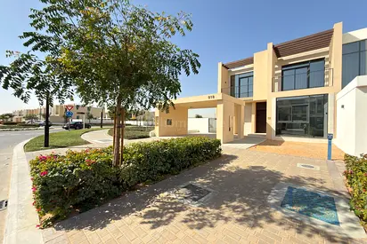 4Bed | Single Row | Big plot | Corner | Mordern