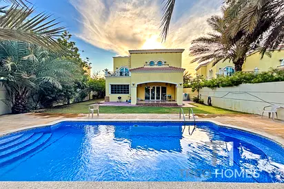 Internal | 4 Bed Large | June | Prime Location
