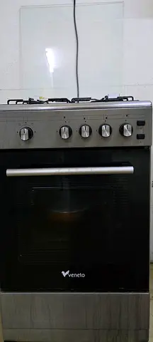Veneto Freestanding Gas Cooker with Oven - Good Working Condition