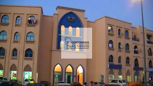 متجر شل آند كور | بيرسيا كلاستر | بالقرب من محطة الحافلات