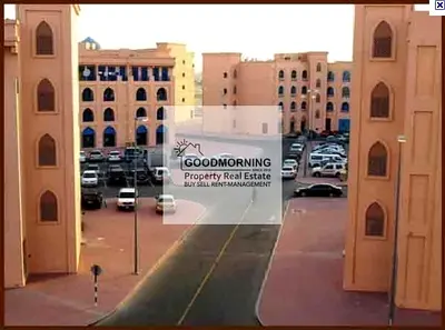 متجر شل آند كور | بيرسيا كلاستر | بالقرب من محطة الحافلات