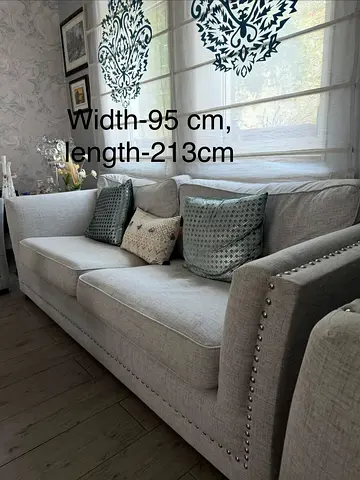 Light grey 3-piece sofa set with coffee table - excellent condition