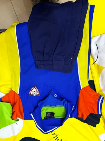 Uniform of IHS TO GIVEAWAY KG SECTION