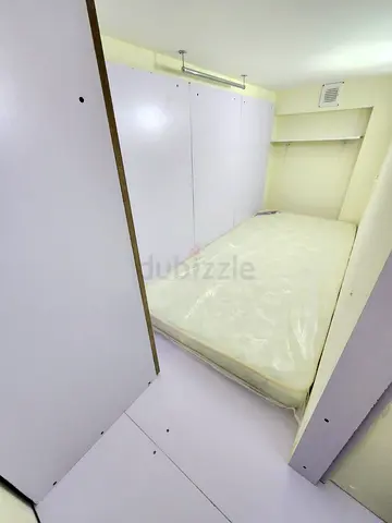 FULLY CLOSE PARTITION AVAILABLE NOW