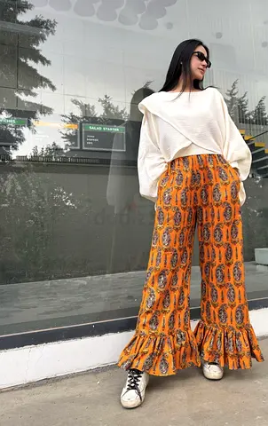 Boho Wide-Leg Ruffle Hem Printed Pants- Red color is available