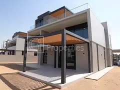 Corner Unit | Single Row | Central Park View
