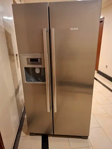 Bosch side by side refrigerator ice maker water dispenser new model