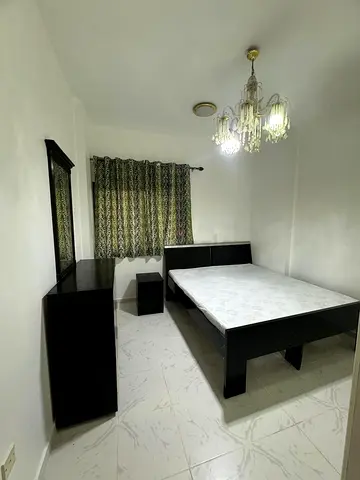 Family Room Sharing Washroom (No Broker Fees)