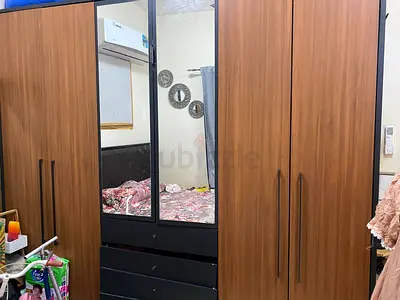 Cupboard - 6 Doors - 200 only