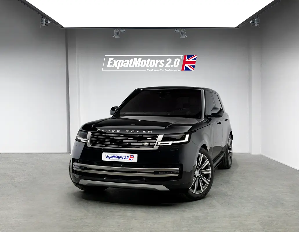 Land Rover Range Rover 2023 — photo 1 of 20