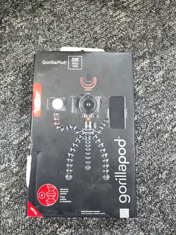 Joby GorillaPod Flexible Tripod (original box) - compact camera stand