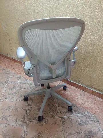 New Version V2 Remastered Herman Miller Aeron Chair Mineral Size C