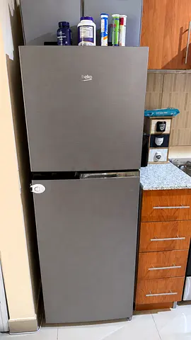 Beko 2-Door Grey Fridge Freezer - Good Condition