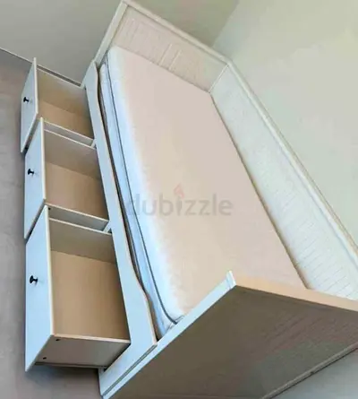 IKEA Hamnes Day bed with 3 storage drawers underneath and with 2 IKEA mattresses