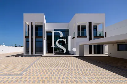 Huge Layout| Standard of Luxury |Elegant Community