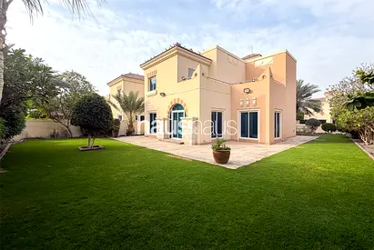 Large Plot | Internal Location | VOT